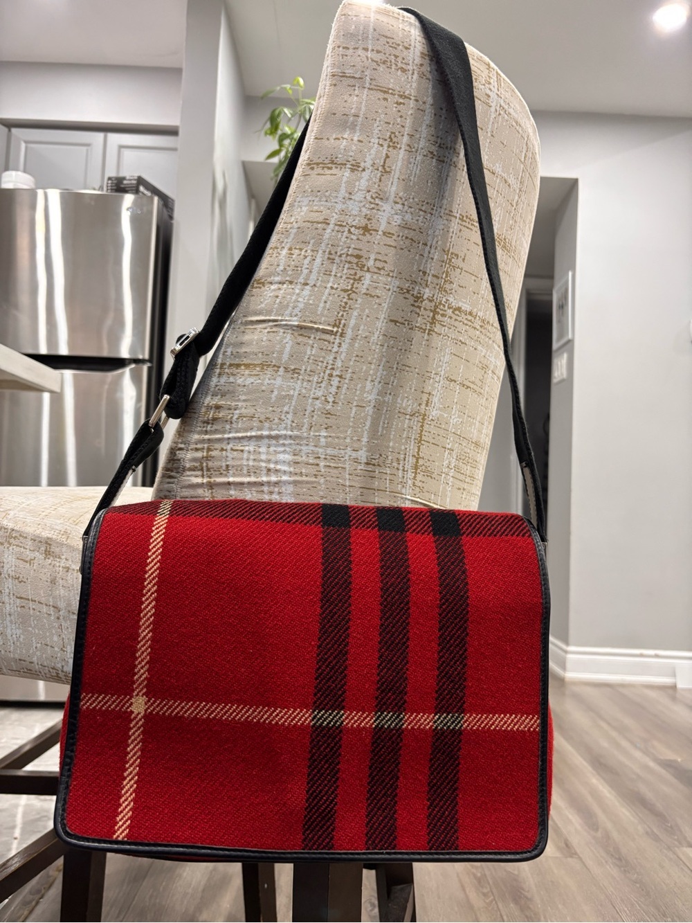 Burberry wool check pattern - Picture 3 of 16
